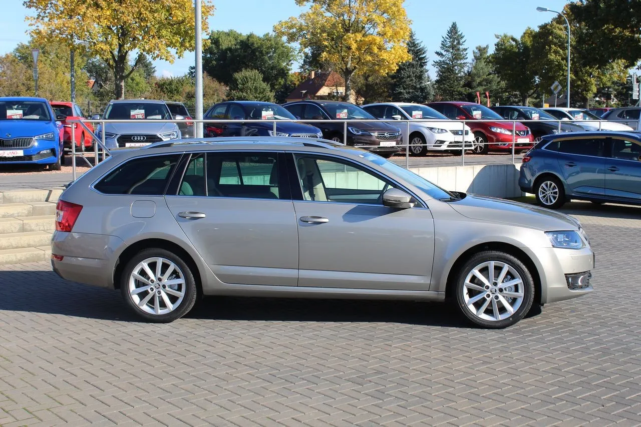 Skoda Octavia Combi 1.8 TSI DSG...  Image 3