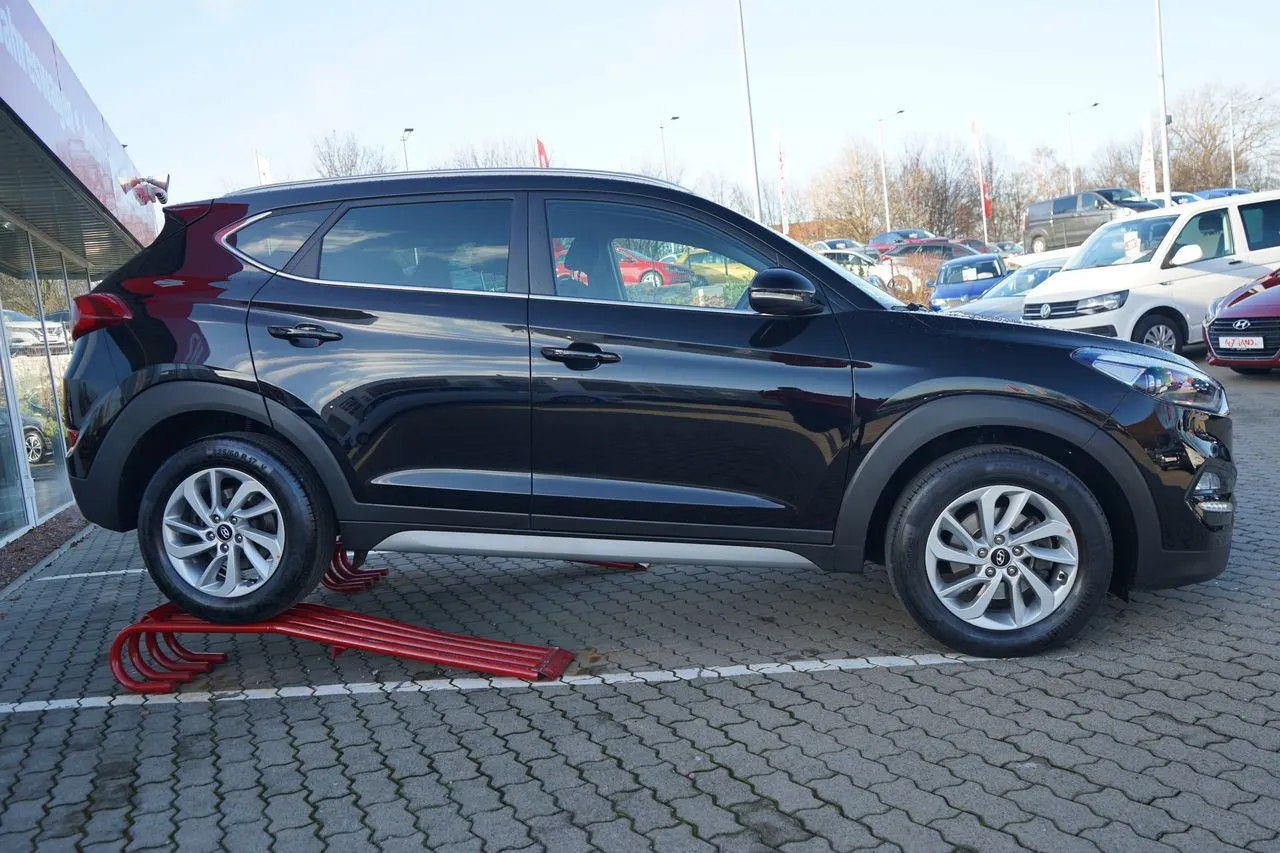 Hyundai Tucson 1.6 T-GDI...  Image 2