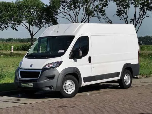 Peugeot Boxer 150  HDI XT L2H2 Image 2