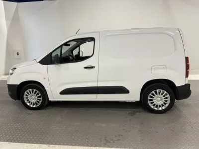 Toyota ProAce City 1.2 130hk Automat B-Kamera 1-Ägare Moms